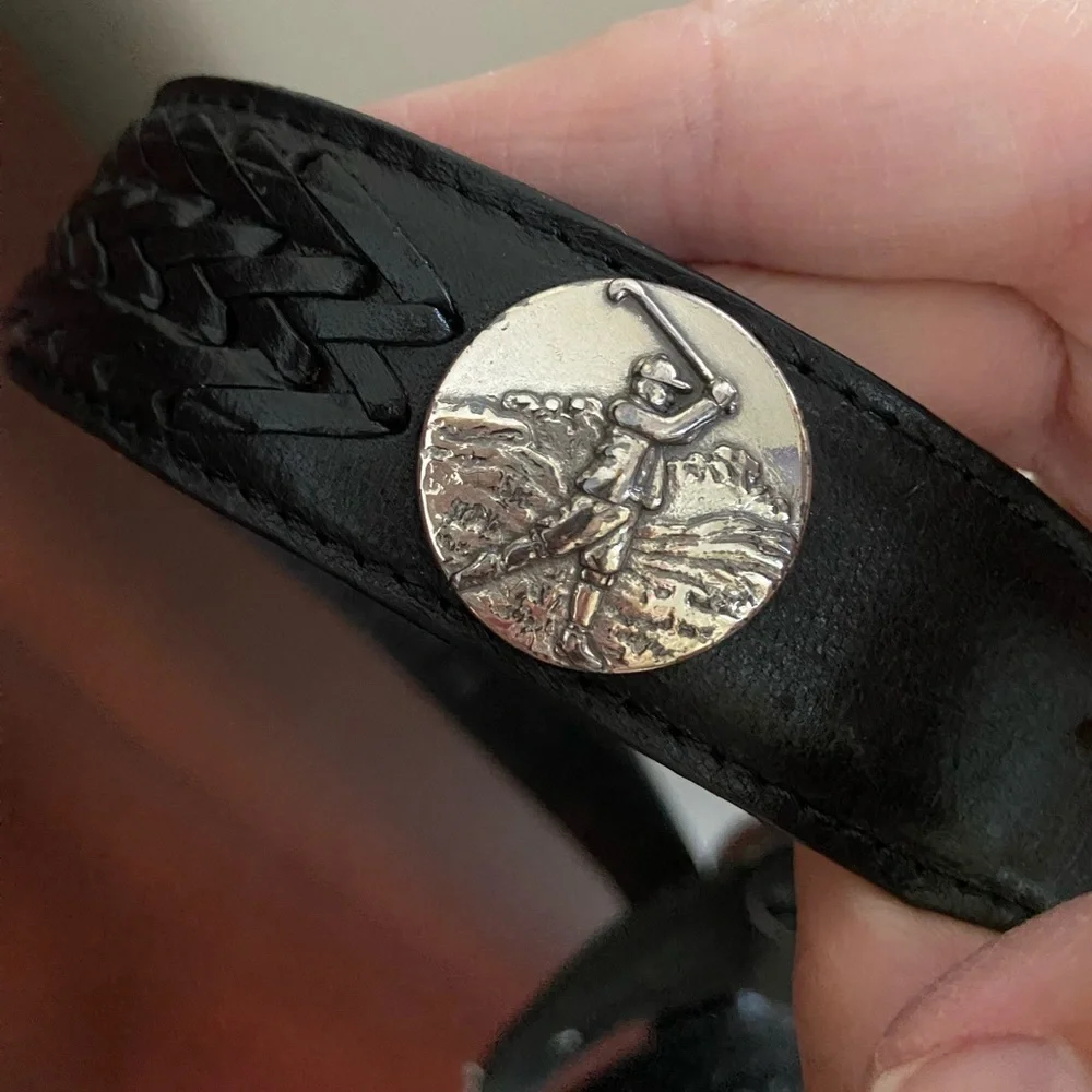 BRIGHTON Black leather LOGAN Onyx belt w/Silver Medallions Golf Scenes Mens 42